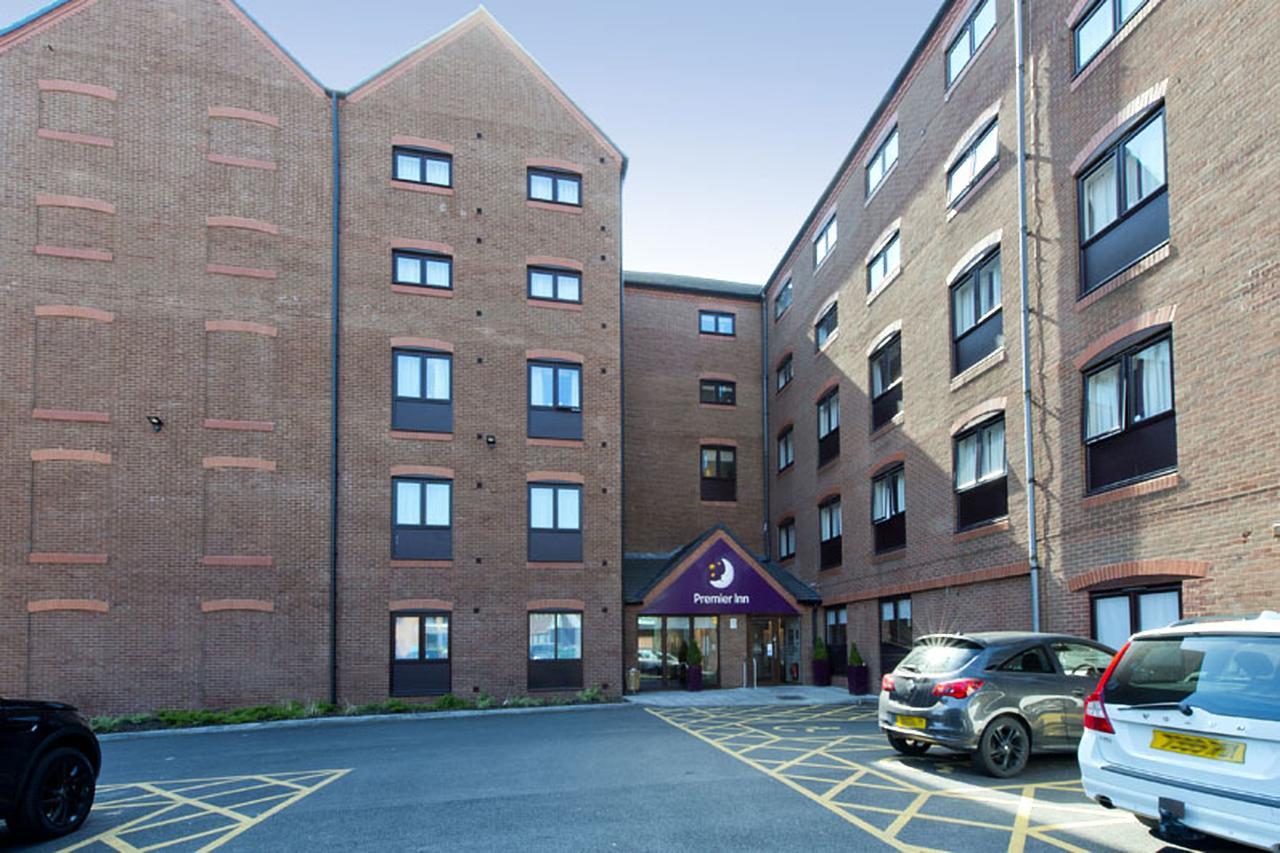 Premier Inn Birmingham City Centre Bridge Street Exterior foto